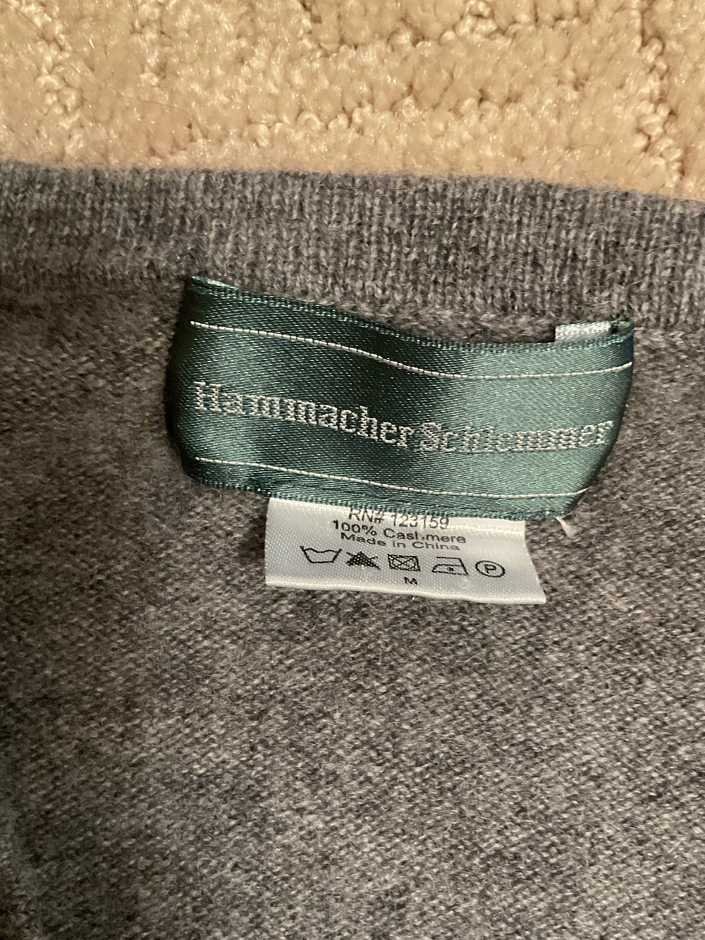 🩶 Hammacher Schlemmer Gray 100% Cashmere Sweater M/L EUC Old Money Minimalist - Picture 4 of 9